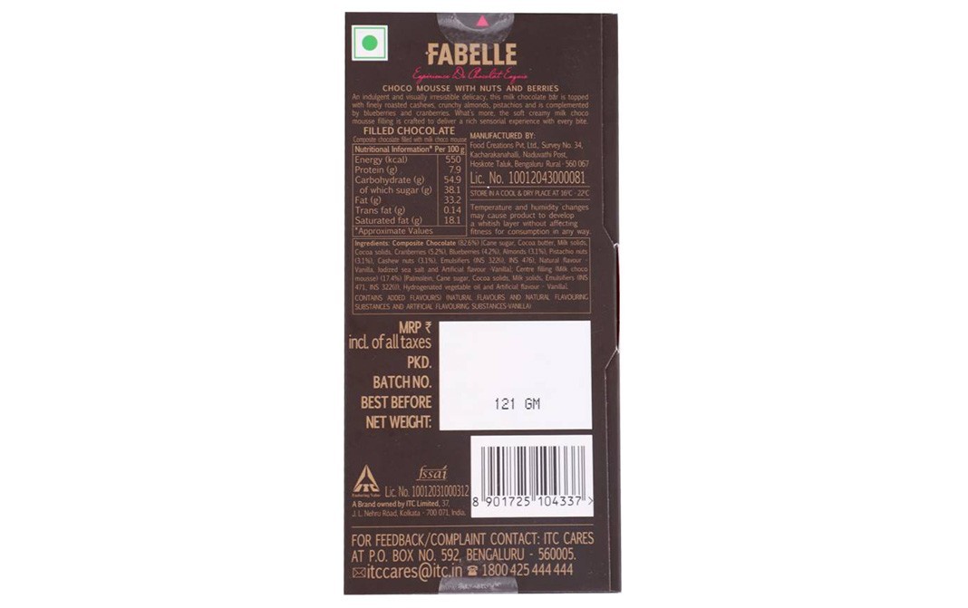 Fabelle Choco Mousse With Nuts & Berries, Centre Filled Bar   Box  121 grams